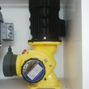 Kch nng ng?m  t th?y l?c 3 t?n LAUNCH TLT 630A