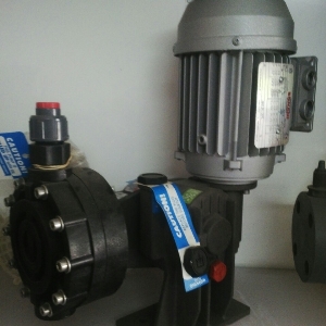 Kch nng ng?m  t th?y l?c 3 t?n LAUNCH TLT 630A