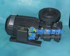 Kch nng ng?m  t th?y l?c 3 t?n LAUNCH TLT 630A