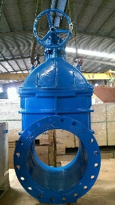Kch nng ng?m  t th?y l?c 3 t?n LAUNCH TLT 630A