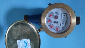 Kch nng ng?m  t th?y l?c 3 t?n LAUNCH TLT 630A